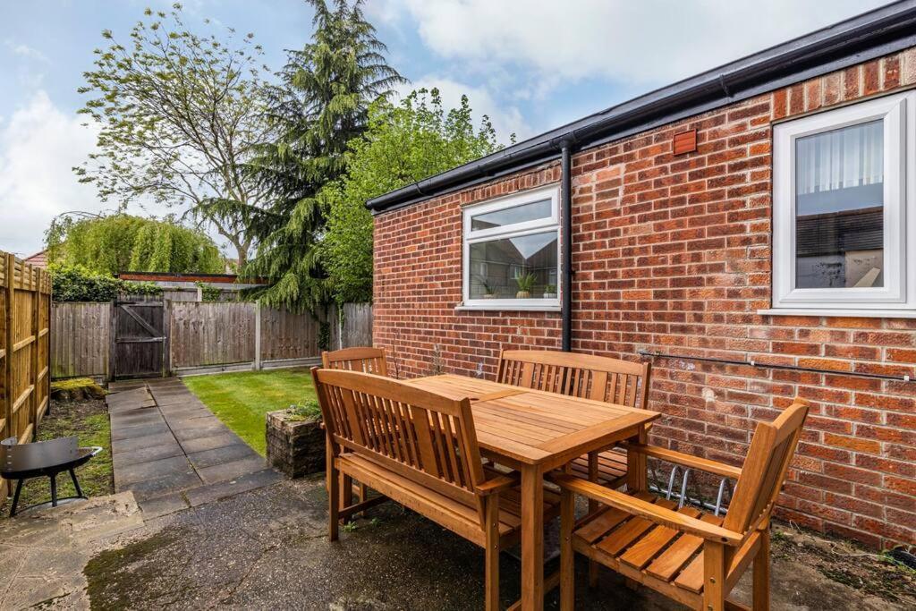 Dovecote House Beeston Private Parking 15Mins From Nottingham City Centre Close To Qmc Hospital Bagian luar foto