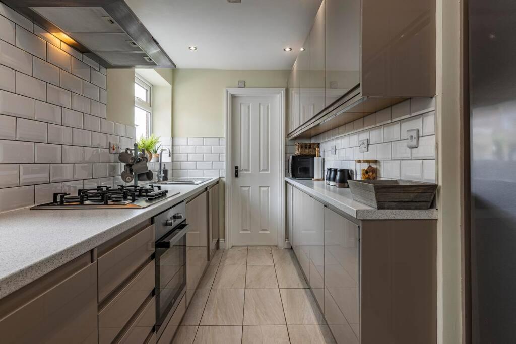 Dovecote House Beeston Private Parking 15Mins From Nottingham City Centre Close To Qmc Hospital Bagian luar foto